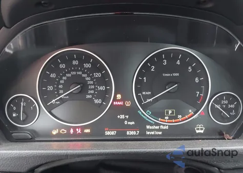 2015 BMW 328I xDrive z USA, uszkodzony, nr VIN WBA3B5C5XFF961428